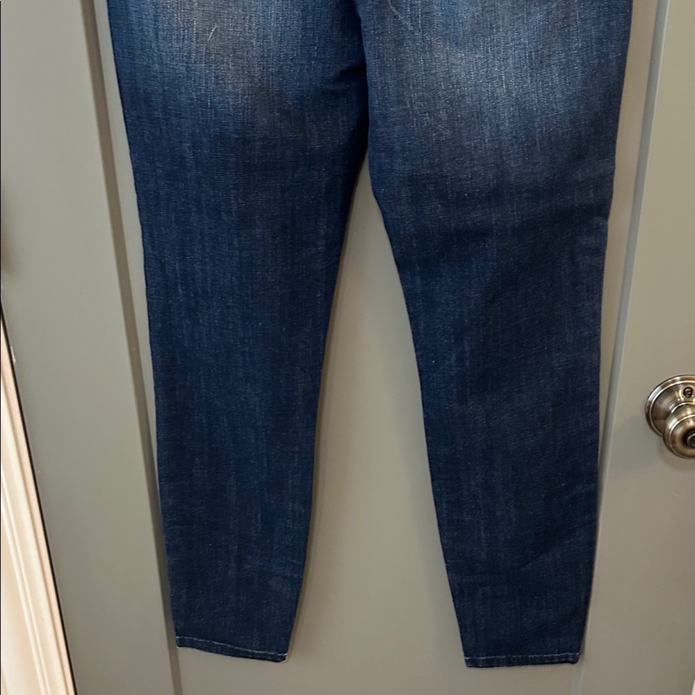 Cello Dark Blue Distressed Skinny Jeans size 7 New!! - Picture 4 of 7